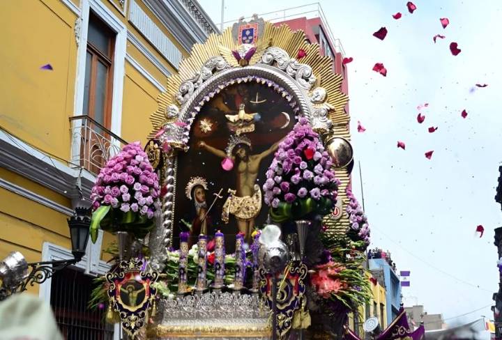 Hoy sale de nuevo el Señor de los Milagros