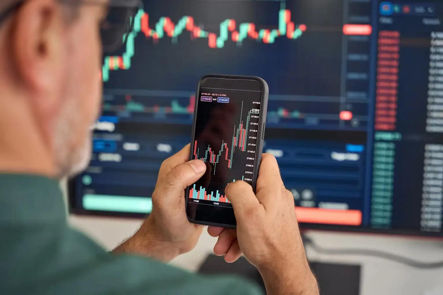 Mercados globales reaccionan con optimismo ante avances en IA y resultados financieros bursátiles.