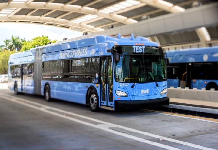 Miami lanza el mayor transporte público eléctrico BRT de EEUU por 300 millones de dólares