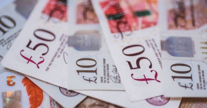 £300 bonus payments arriving in state pensioners' bank accounts from November 1