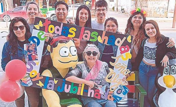 Olga se jubiló como bibliotecaria en la Escuela 55