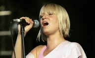 Sia y su ex se enfrentan en batalla legal; la cantante revela que él es investigación por pornografía infantil