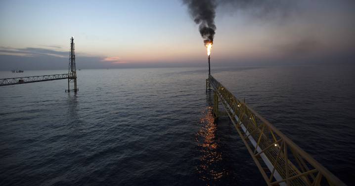 Carso de Slim revisa con Pemex viabilidad del campo Lakach por precio del gas