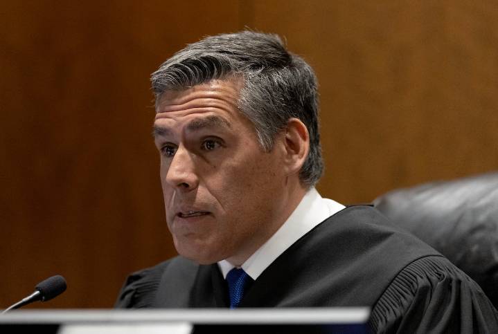 Charlie Kirk killing: Judge says Tyler Robinson can wear plain clothes during court