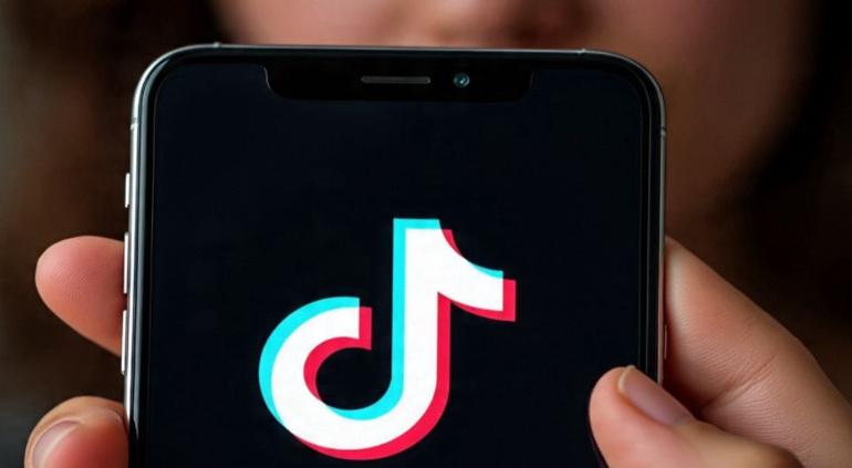 Alertan por tutoriales falsos en TikTok que roban datos personales