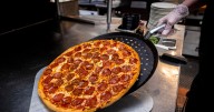 If Dave Portnoy likes your pizza, prepare for lines