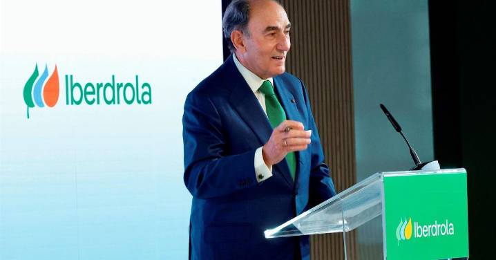 El beneficio de Iberdrola cae un 3% pero apunta a ganancias récord en 2025