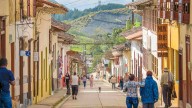 No son Jardín ni Jericó: dos pueblos antioqueños que destacan por sus calles, plazas y fachadas de antaño