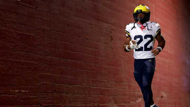 Justice Haynes injury update: Michigan football RB leaves vs USC