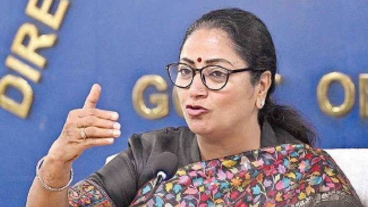 Cloud seeding essential to tackle pollution: CM Rekha