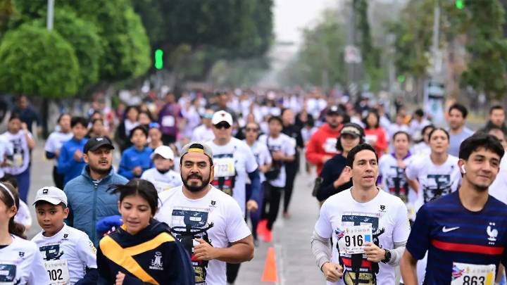 Instituto Potosino Marista festejó sus 90 años con carrera atlética