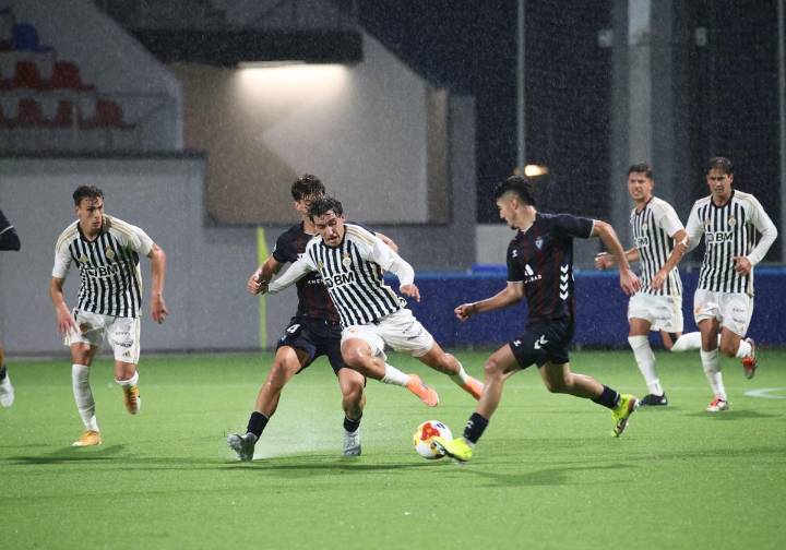 El Real Unión se lleva el derbi en Areitio por la mínima y de penalti