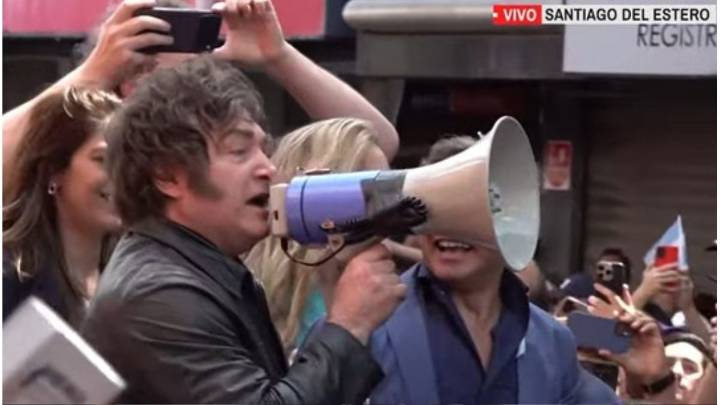 Javier Milei encara el último tramo de la campaña visitando Santiago del Estero y Tucumán