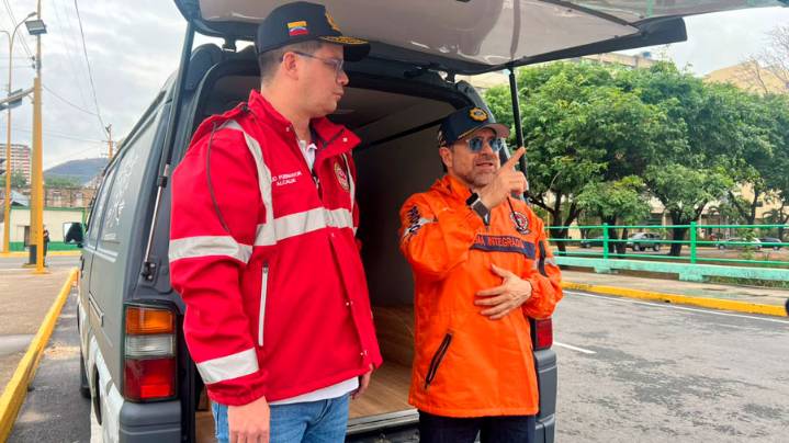 Gobernador Lacava instó a estar atentos ante paso de onda tropical 48