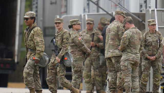 Judge blocks National Guard deployment in Illinois for 2 weeks