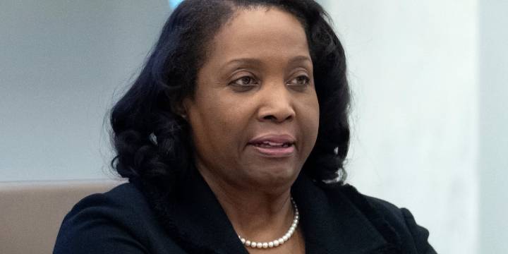 Supreme Court lets Lisa Cook remain as a Federal Reserve governor for now