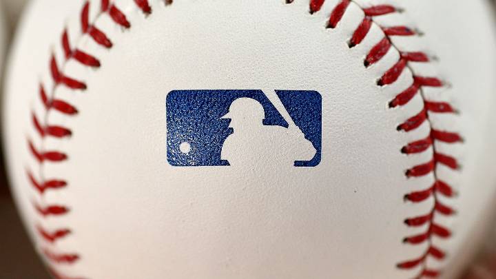 MLB qualifying offer price rises to $22.02 million, up 4.6%