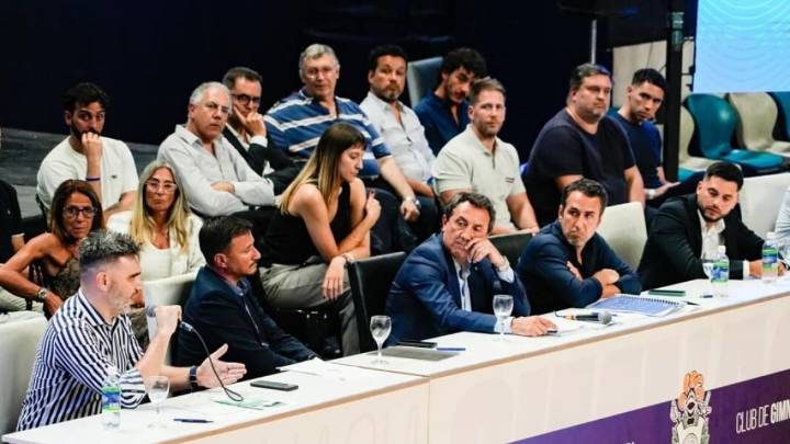 Violentos incidentes en la Asamblea de Gimnasia: la Comisión Directiva debió abandonar el Polideportivo