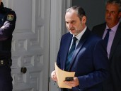 Corrupción en el PSOE: un ex ministro de Pedro Sánchez se negó a declarar ante el Tribunal Supremo, pero quedó en libertad con cautelares