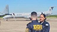 Triple crimen de Florencio Varela: la mano derecha de "Pequeño J" será trasladado hoy a la Argentina y mañana se abrirán los teléfonos