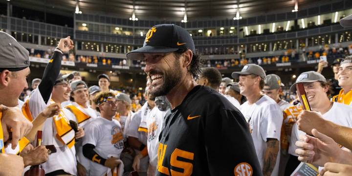 Tony Vitello could leave Tennessee, takeover as San Francisco Giants manager, The Athletic reports