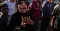 Mueren al menos 31 palestinos en Gaza mientras crecen dudas sobre el plan de paz de Trump