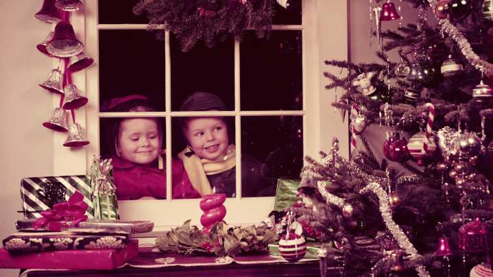 The Christmas Decor Trend Of 2025 Is All About Nostalgia