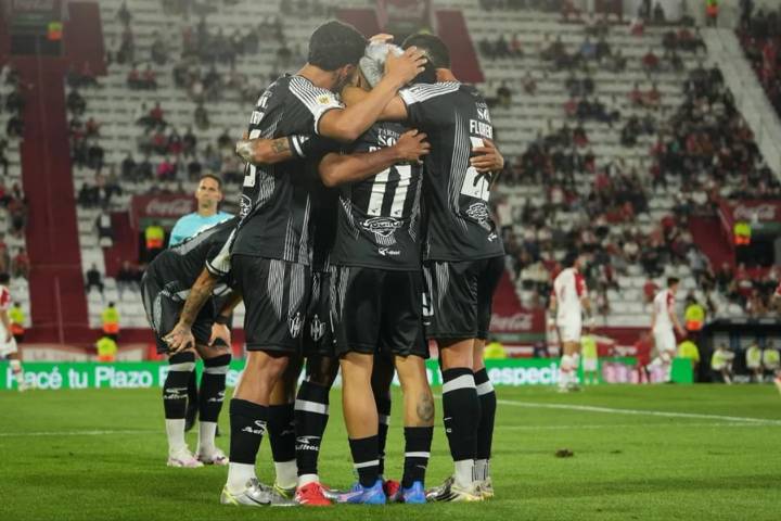 Central Córdoba venció a Huracán y es nuevo líder de la Zona A del Torneo Clausura