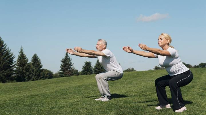 El ejercicio recomendado por expertos para mayores de 65 años: mantiene la mente entrenada y saludable