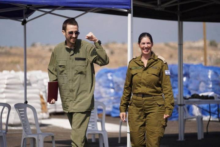Israeli hostage couple reunites after Hamas detention in Gaza