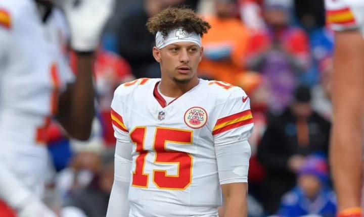 Patrick Mahomes Gets Back