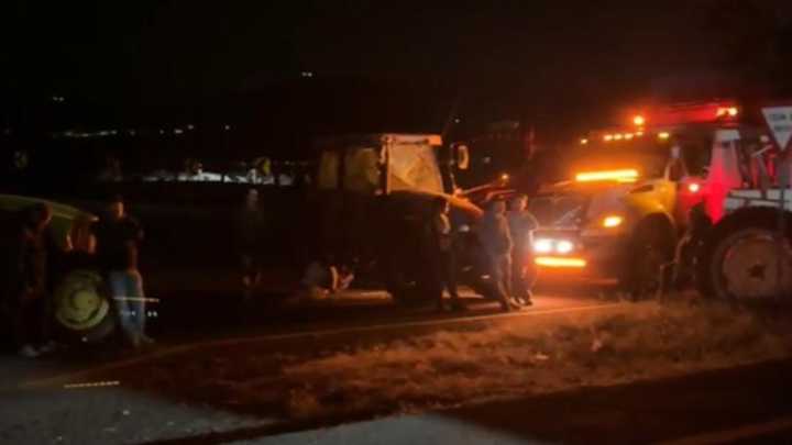 Desbloquean Agricultores Carretera Irapuato - Pénjamo Después de Más de 35 Horas de Cierre
