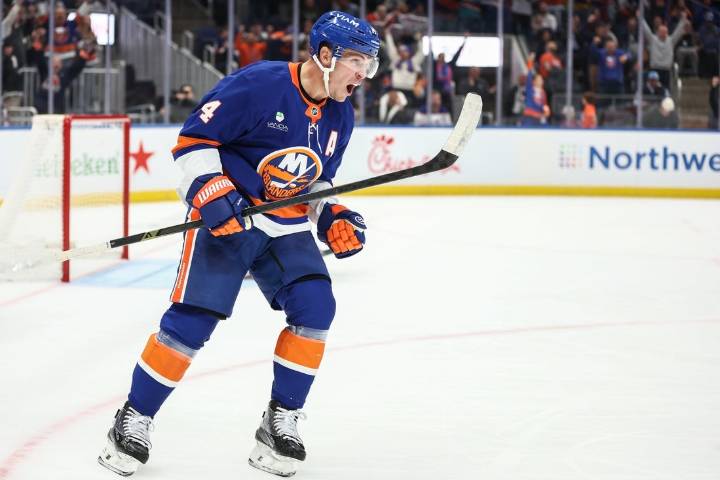 Deadspin | Islanders, Senators clash after breakthrough victories