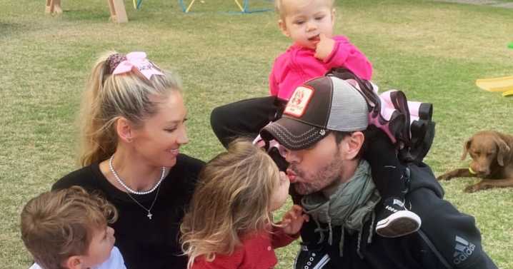 Anna Kournikova revela embarazo y muestra a lo grandes que están sus hijos con Enrique Iglesias