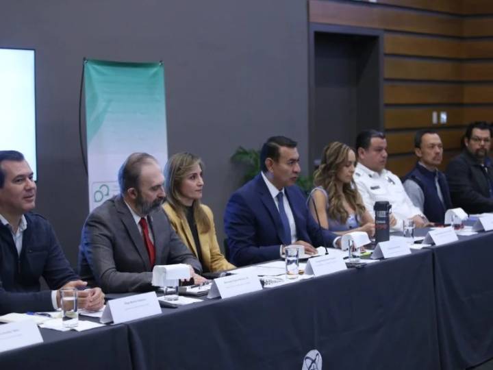 Abordan cómo optimizar transporte de carga en López Mateos