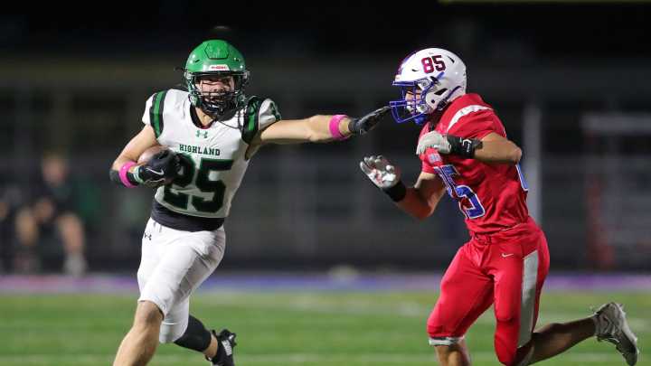 Casey Myser sets record, Highland High School beats Revere football