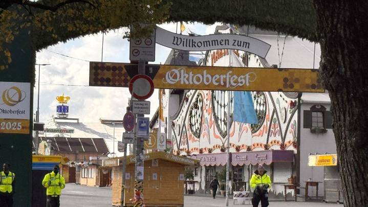 El Oktoberfest de Múnich, cerrado por una amenaza de bomba e incidentes en la ciudad