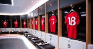 Man United dressing room sent a warning by two teammates