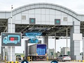 Corrupción en aduanas tienta a 68% de agentes