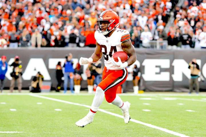 Week 9 Waiver Wire Pickups - Jerome Ford, Dylan Sampson, Isaiah Davis Fantasy Football Outlooks