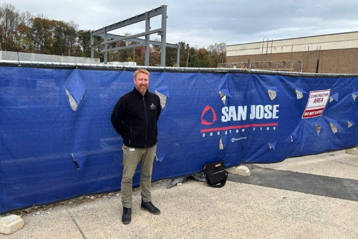 Fairfax Co. dad overseeing renovation of elementary school he once attended