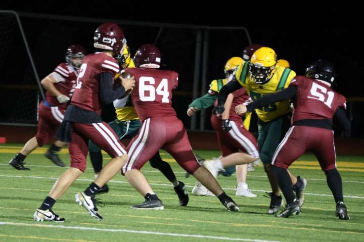 Algonquin Barons clinch NDA Senior Football bye after beating SJSH | Grande Prairie Daily Herald Tribune