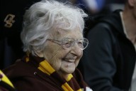 Deadspin | Famed Loyola-Chicago chaplain Sister Jean dies at 106
