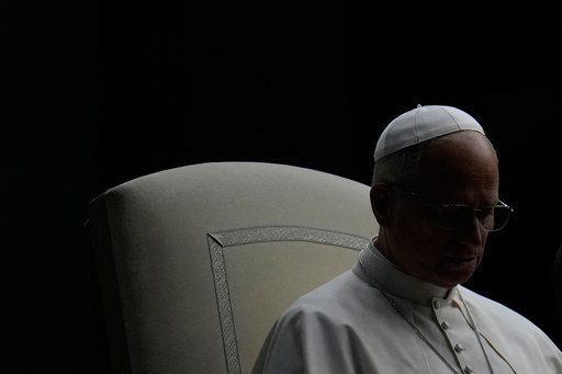 Reporte del Vaticano afirma que las víctimas de abusos necesitan desagravios y sanciones tangibles