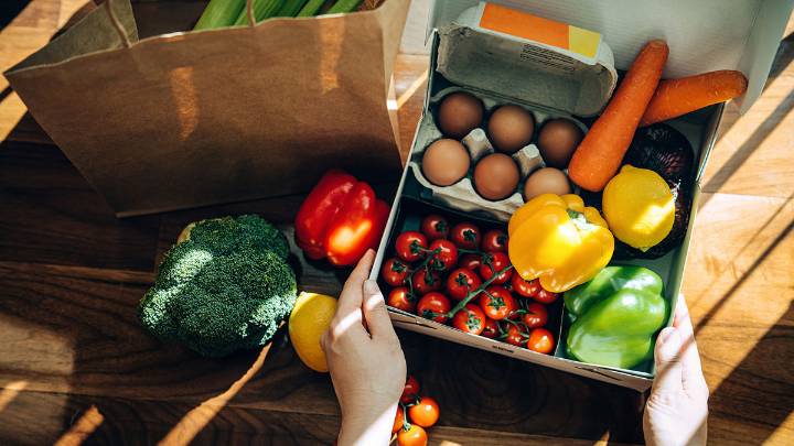 Lamont gives $3 million to Foodshare as families could lose SNAP benefits