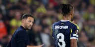 Técnico de Fenerbahçe se refirió al regreso de Jhon Durán tras el partido ante Stuttgart por Europa League