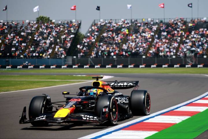 Verstappen retoma el control en México