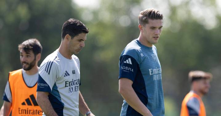 Arsenal news: Viktor Gyokeres sent 'go somewhere else' warning and 'unacceptable' incident
