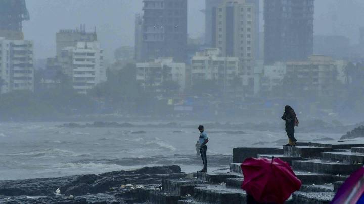 IMD issues cyclone ‘Shakti’ warning for Maharashtra; heavy rains expected until October 7