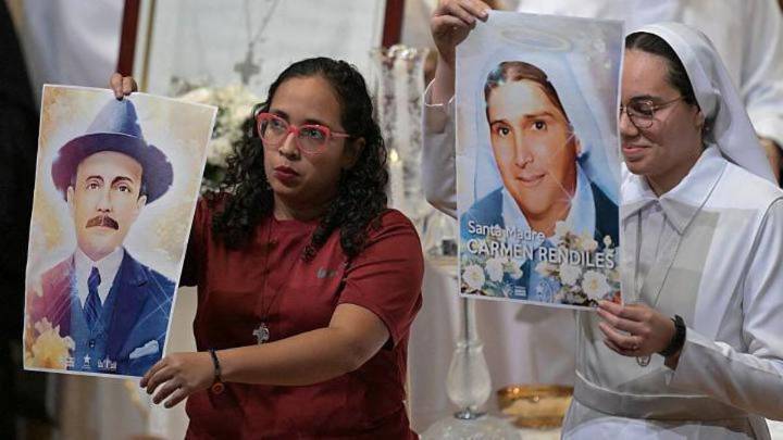 Quiénes fueron José Gregorio Hernández y Carmen Rendiles, los primeros venezolanos que el Vaticano declaró santos